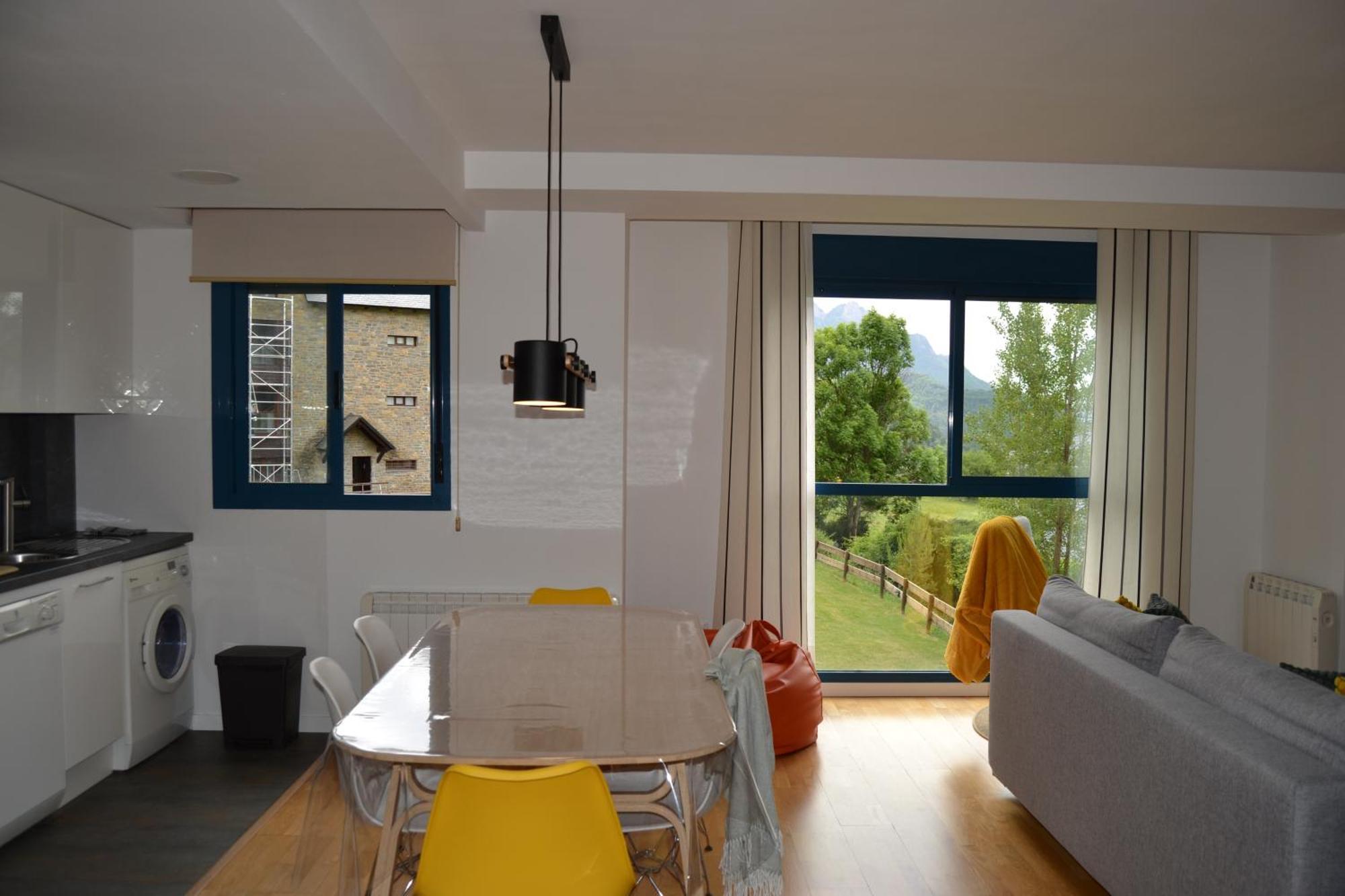 Ventanal De Saras Petfriendly Garaje Trastero Y Chimenea - Arafita Apartamentos Panticosa Exterior photo